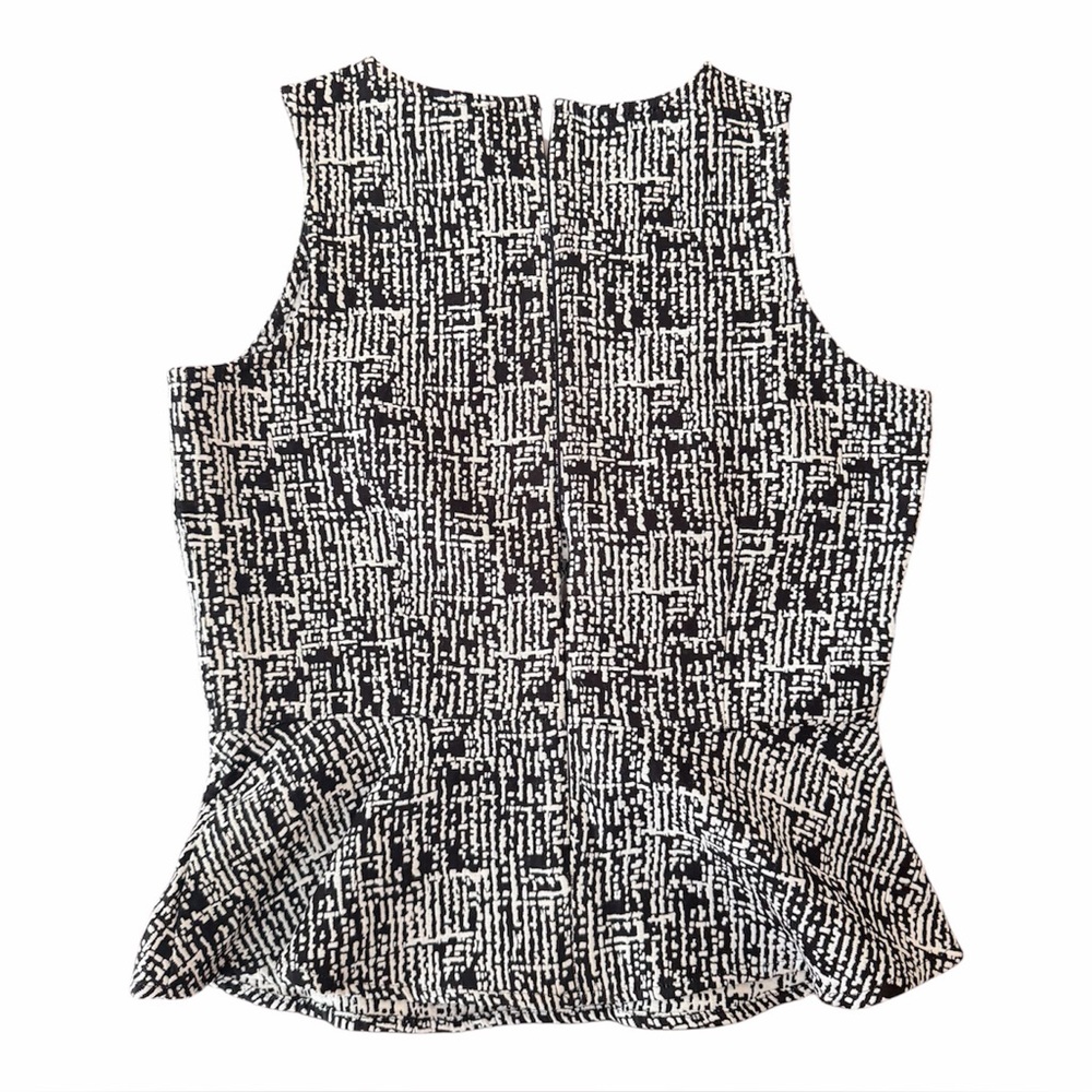 Ann Taylor Black and White Patterned Sleeveless Top size 0p